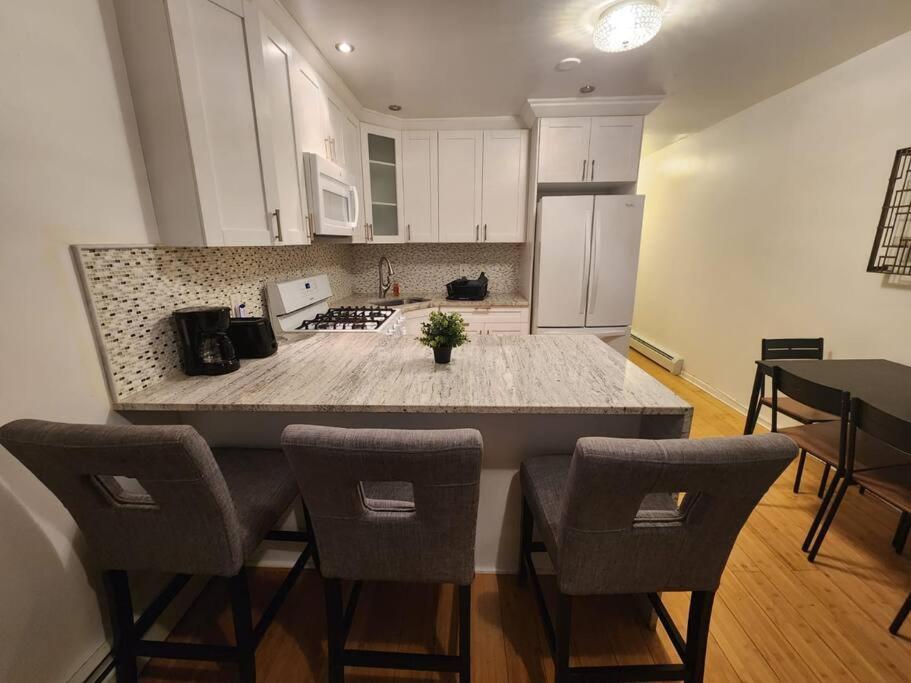 Cosy Modern Home Mins To Nyc! Union City Extérieur photo